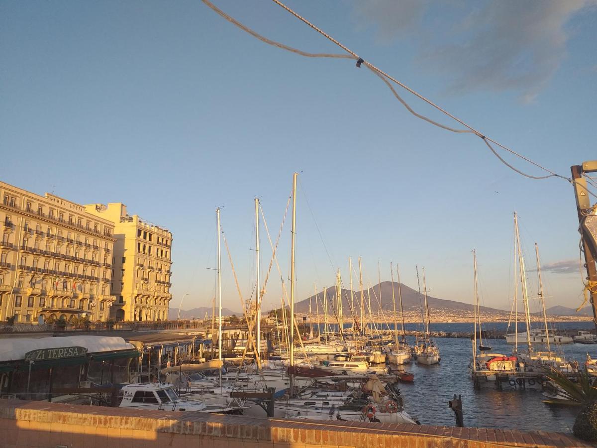 Bed & Breakfast La Mansarda Napoli Dış mekan fotoğraf