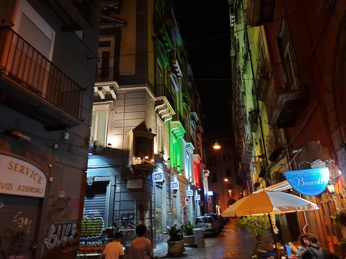 Bed & Breakfast La Mansarda Otel Napoli Dış mekan fotoğraf